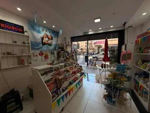 Avenida Rivadavia 3900, Piso 0