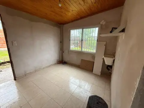 Hipólito Yrigoyen 3400