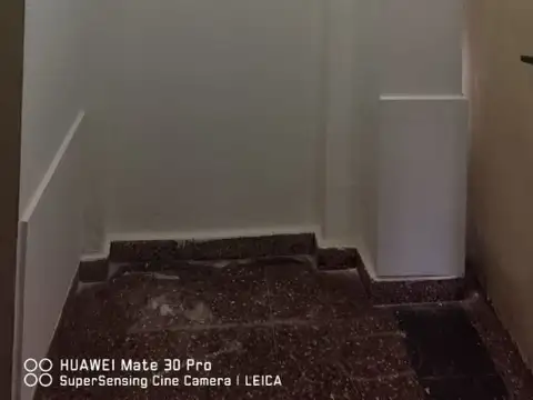 B OF 27 VENTA DE 2 LOCALES Y UN DEPARTAMENTO AL FONDO SOBRE DE LA  AVENIDA ROLON.( ESCUCHA  OFERTA)