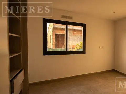 Casa 6 ambientes con 3 baños
