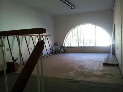 Local a vía pública en pleno casco histórico de San Isidro