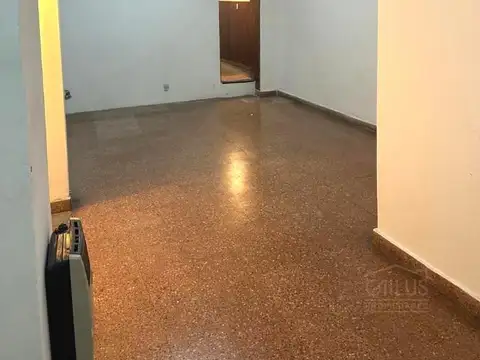 Departamento en venta en Parque Patricios ( Urquiza al 2000) de 3 amb.