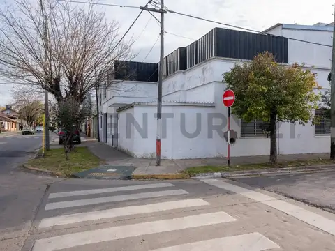 Calle 511 esq 8 , Piso 1