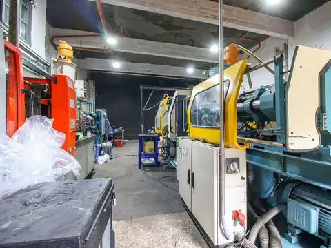 Depto Tipo Casa 4 ambientes con 3 baños