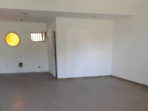 IRIGOYEN 200  -PILAR 200