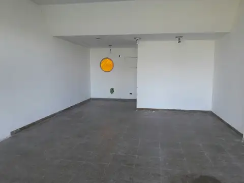 Local en Alquiler en Pilar, $ 650.000