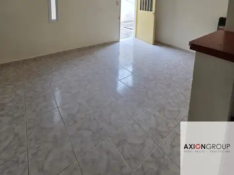 Casa 3 ambientes con 2 baños