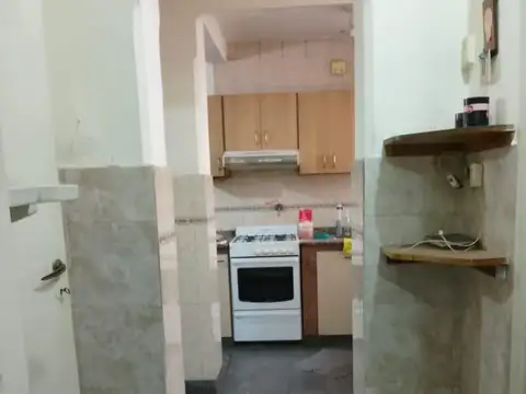 Depto Tipo Casa en Venta en Pompeya, USD 80.000
