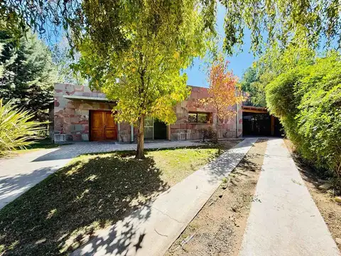 Casa en Alquiler de 3 dormitorios