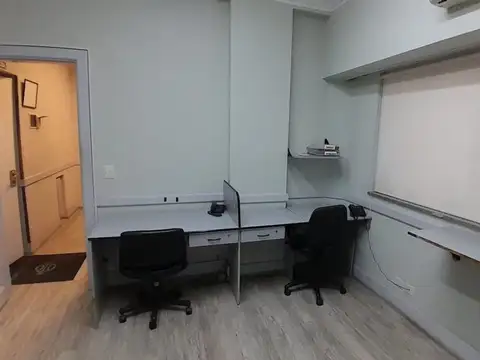 Alquiler amplia oficina en excelente ubicación
