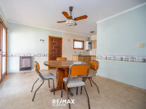 VENTA CASA 3 AMBIENTES PATIO QUINCHO MONTE HERMOSO