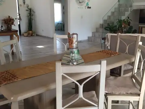 HARAS MARIA VICTORIA 100