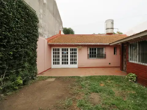 VENTA CASA 3 AMBIENTES VILLA LUZURIAGA
