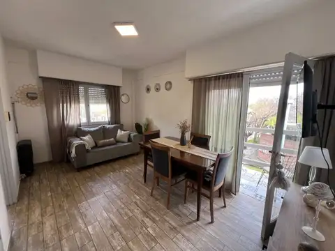 VENTA DEPTO DOS AMBIENTES AL FRENTE VILLA PRIMERA