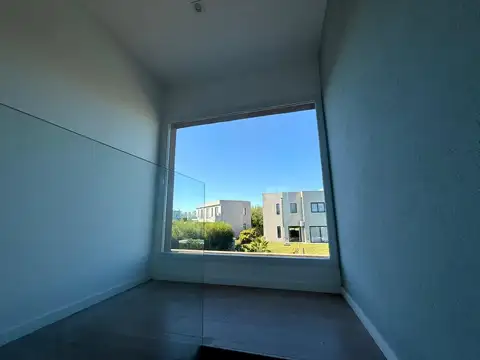 Casa en Venta en Haras Santa María, USD 320.000