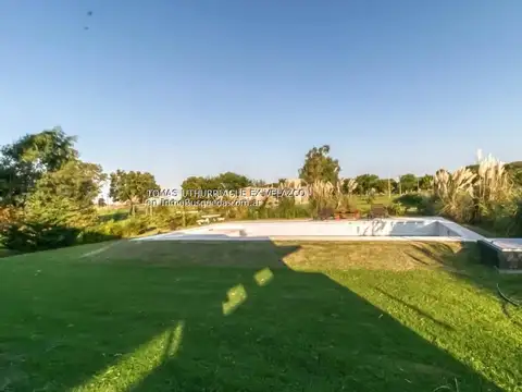 Casa en Venta en Villa Elvira, USD 230.000