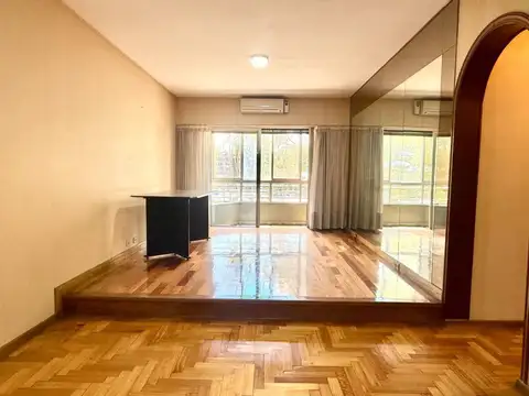 Valentín Gomez 4700