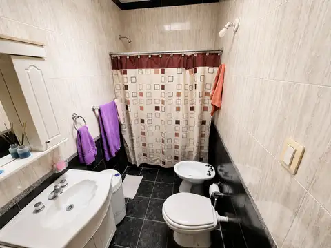 VENA CASA 3 AMBIENTES EN LOTE PROPIO VILLA LIBERTAD GRAL. SAN MARTIN