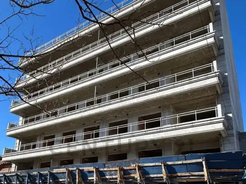 Navarro 4200, Piso 5