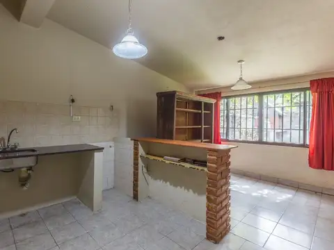 Depto Tipo Casa en Venta con 1 cocheras