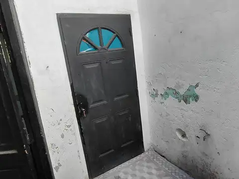 Depto Tipo Casa 2 ambientes con 1 baño
