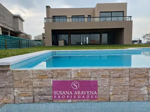 Puertos del Lago 100