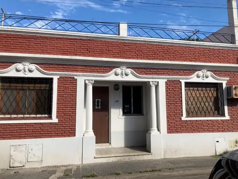 &quot;Venta de PH en Bernal Centro – Excelente Ubicación&quot;