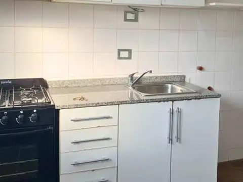 Castro Barros 176 , Piso No definido