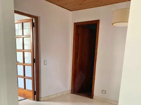 Depto Tipo Casa en Venta en Bernal, USD 75.000