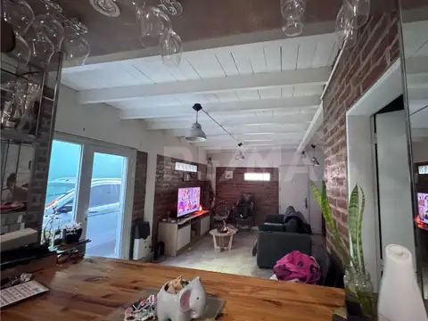 VENTA CASA 2 DORM.  B° VILLA FARREL NEUQUÉN