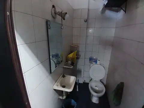 Casa 2 ambientes con 1 baño