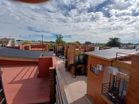 Depto Tipo Casa en Venta 1 año