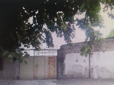 Terreno en Venta 866  mts Frente