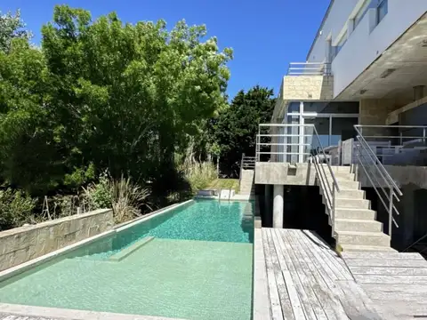 Casa en Venta de 5 dormitorios
