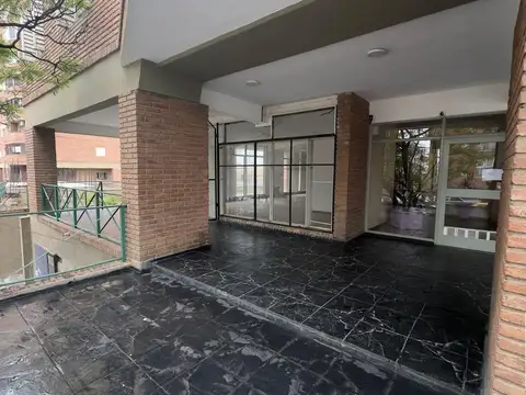 Avenida Juan Martín de Pueyrredón e/ Miguel Calixto del Corro y Arturo M. Bas