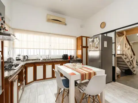 Depto Tipo Casa en Venta con 1 cocheras