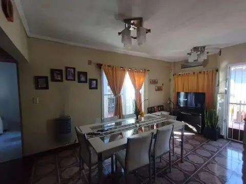 Casa 3 Amb + 2 Deptos En Venta En San Miguel