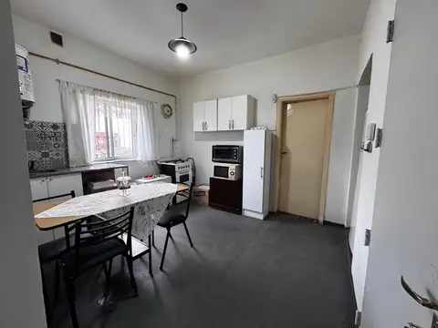 Depto Tipo Casa 2 ambientes con 1 baño