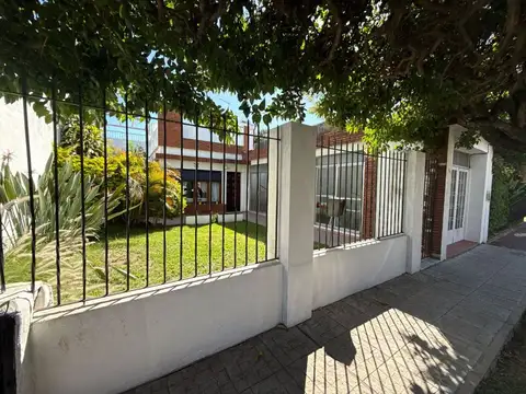 Casa en Venta en Moron, USD 118.000