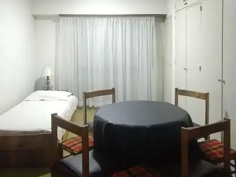 Departamento en Alquiler en Centro, $ 400.000