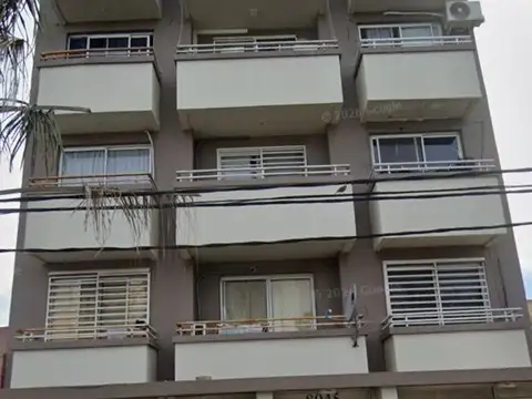Monoambiente luminoso cochera opción AMOBLADO $700.000