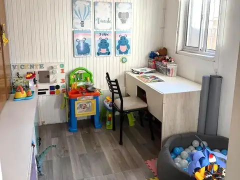 Venta- Casa en Planta Alta 2 dormitorios y terraza