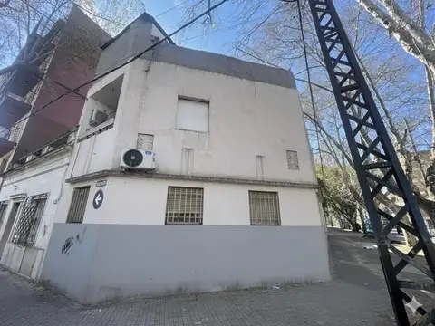 Venta- Casa en Planta Alta 2 dormitorios y terraza