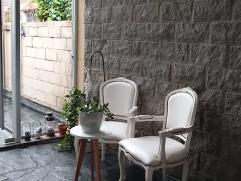 Depto Tipo Casa en Venta de 5 ambientes