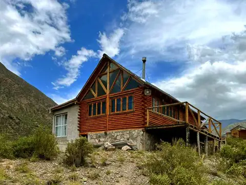 VENTA CABAÑA CON VISTAS UNICAS POTRERILLOS MENDOZA
