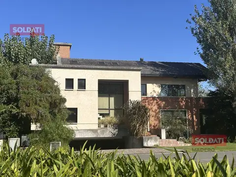Casa en Venta en Club El Carmen, USD 750.000