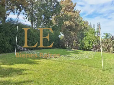 Casa en Venta con 5 cocheras