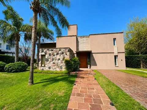 Casa en Venta en Chacras de la Villa, Villa Allende