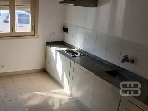 Depto Tipo Casa en Alquiler en Villa Lynch, $ 500.000