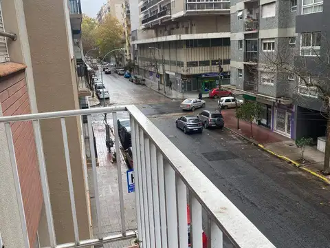 VENTA. DEPARTAMENTO 2 AMB A LA CALLE CON BALCON. GASCON Y TUCUMAN MAR DEL PLATA